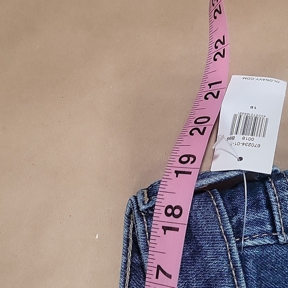 Old Navy Size 18 O.G. Straight High Rise Cuffed Denim Jean Shorts, NEW with Tag - Picture 5 of 11